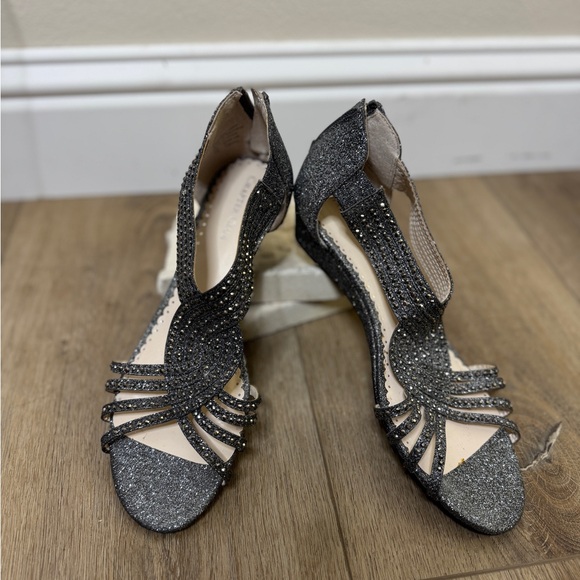 #16 Charter Club Women Cross Strap Wedge Sandals Ginifur Size US 7 M Silver - Picture 6 of 6